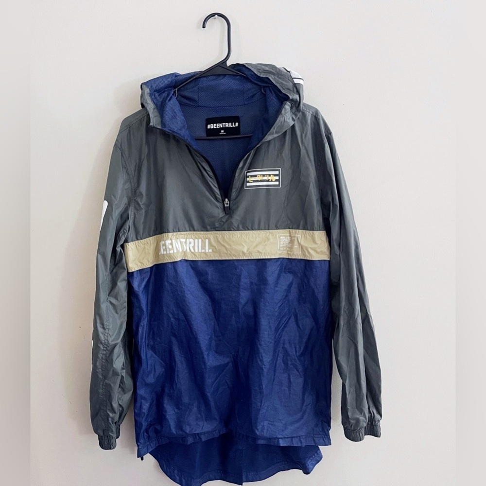 (sold) Been Trill Hooded Windbreaker casual outdoors streetwear